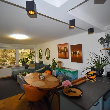Apartamento Apartma Karakter S Pogledom Na Park *