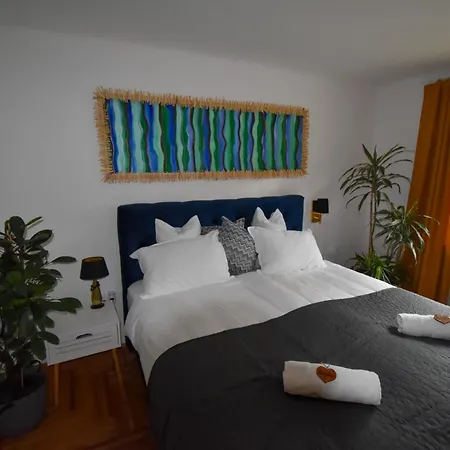 Apartma Karakter S Pogledom Na Park