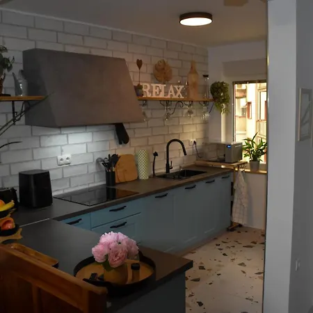 Apartma Karakter S Pogledom Na Park דירה