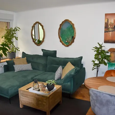 Apartma Karakter S Pogledom Na Park 마리보르