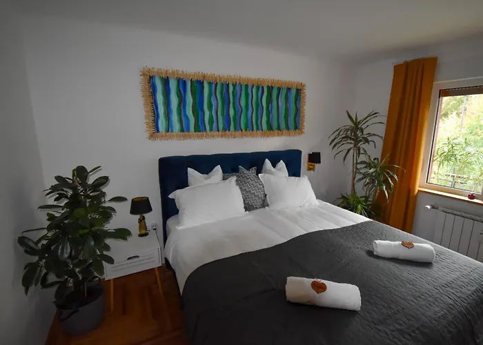 Apartma Karakter S Pogledom Na Park