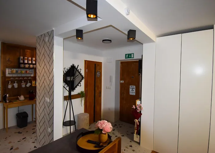 Apartma Karakter דירה *