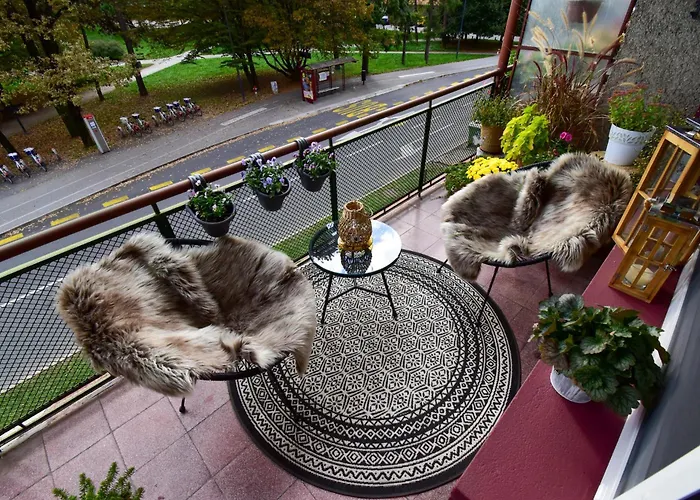 Daire Apartma Karakter S Pogledom Na Park *