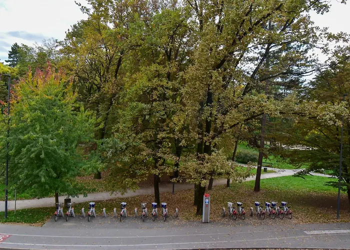 Apartma Karakter S Pogledom Na Park *