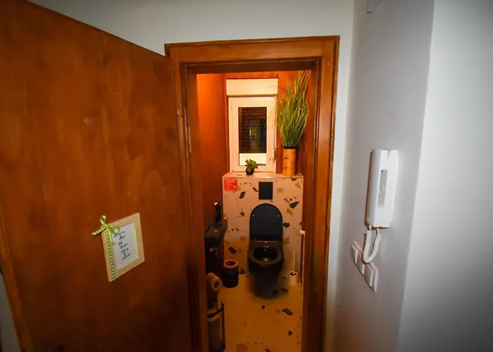 Daire Apartma Karakter S Pogledom Na Park *