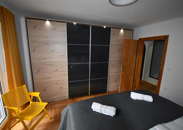 Apartma Karakter S Pogledom Na Park Daire *